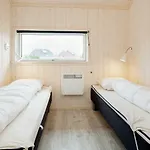 5 Star Holiday Home In Grossenbrode *