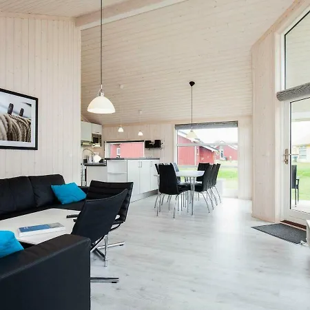 5 Star Holiday Home In Grossenbrode *